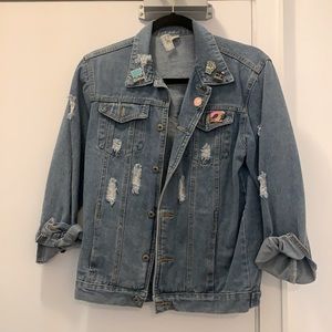 Jean jacket (with removal lapel pins)